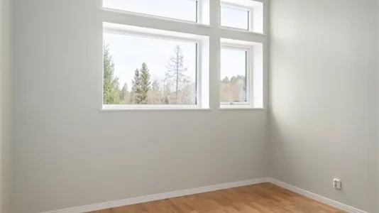 Houses in Botkyrka - photo 6