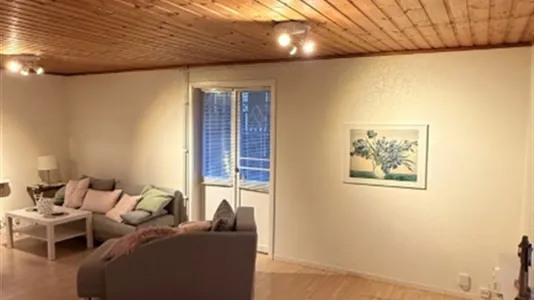 Houses in Uddevalla - photo 3