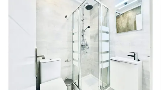 Rooms in Madrid Centro - photo 4