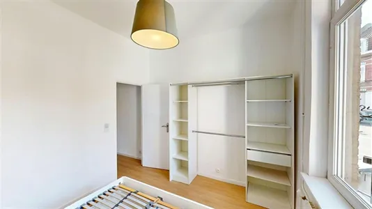 Houses in Lille - photo 9