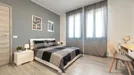 Room for rent, Padua, Veneto, &lt;span class=&quot;blurred street&quot; onclick=&quot;ProcessAdRequest(13664393)&quot;&gt;&lt;span class=&quot;hint&quot;&gt;See streetname&lt;/span&gt;[xxxxxxxxxxxxx]&lt;/span&gt;