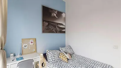 Room for rent in Corsico, Lombardia