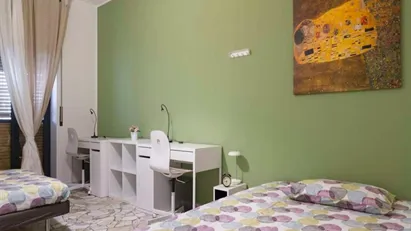 Room for rent in Milano Zona 2 - Stazione Centrale, Gorla, Turro, Greco, Crescenzago, Milan