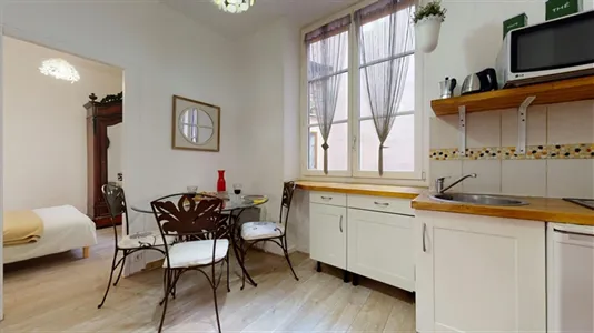 Apartments in Lyon - photo 10