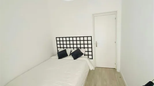 Rooms in Madrid Centro - photo 2