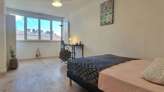 Rooms in Lyon - photo 2