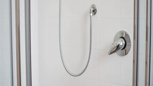 Rooms in Milano Zona 8 - Fiera, Gallaratese, Quarto Oggiaro - photo 8