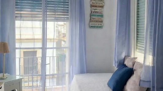 Rooms in Córdoba - photo 1