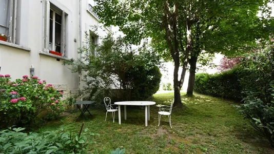 Apartments in Lyon - photo 5