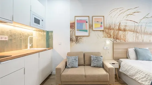 Apartments in Los Claveles - photo 4