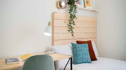 Rooms in Madrid Chamberí - photo 3