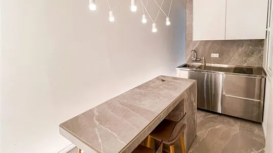 Apartments in Barcelona Ciutat Vella - photo 3