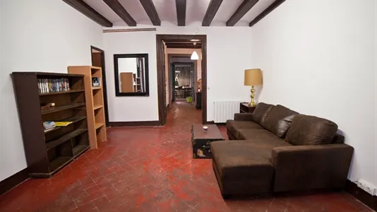 Rooms in Barcelona Ciutat Vella - photo 6