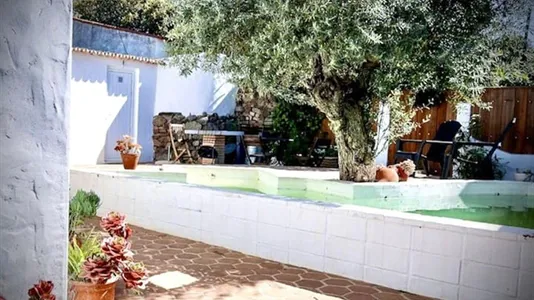 Houses in Reguengos de Monsaraz - photo 2