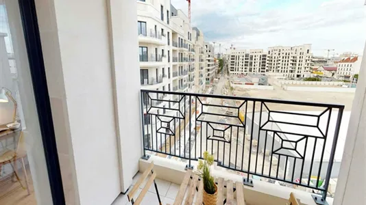 Rooms in Saint-Denis - photo 5