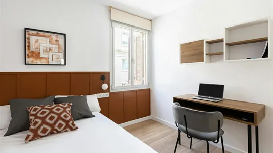 Rooms in Barcelona Sarrià-St. Gervasi - photo 4