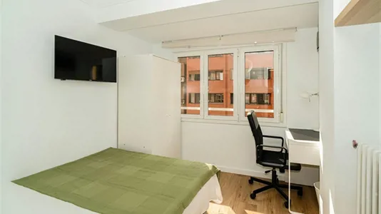 Rooms in Zaragoza - photo 1