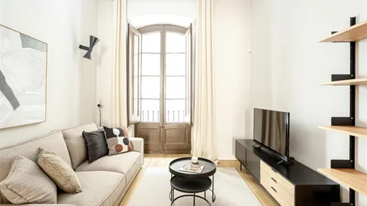 Apartments in Barcelona Ciutat Vella - photo 4