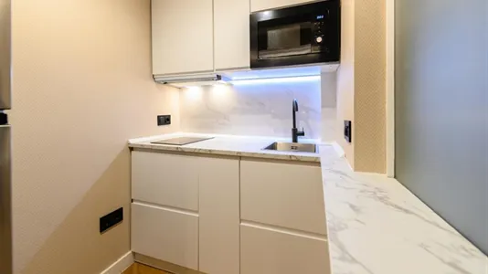 Apartments in Madrid Centro - photo 3