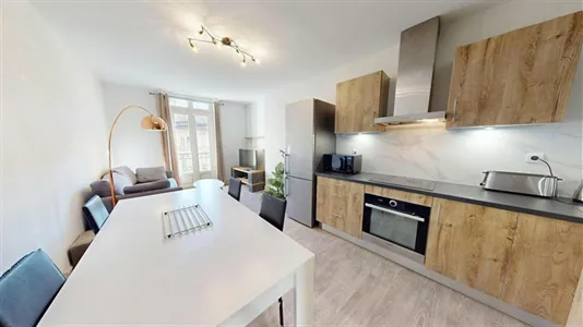 Rooms in Saint-Étienne - photo 4