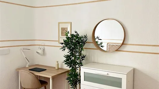 Rooms in Madrid Salamanca - photo 4