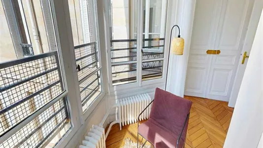 Rooms in Paris 17ème arrondissement - photo 7