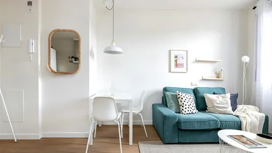 Apartments in Barcelona Ciutat Vella - photo 4