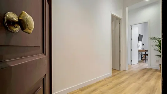 Rooms in Barcelona Eixample - photo 4