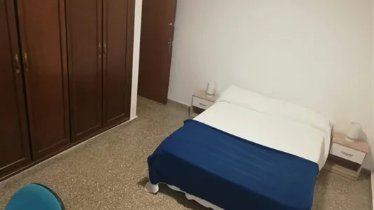 Rooms in Valencia Algirós - photo 5