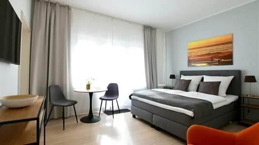 Apartments in Cologne Innenstadt - photo 2