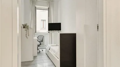 Room for rent in Milano Zona 2 - Stazione Centrale, Gorla, Turro, Greco, Crescenzago, Milan