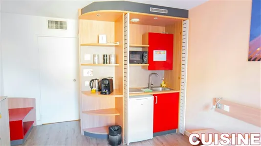 Apartments in Bobigny - photo 9