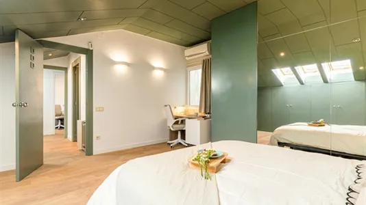 Rooms in Barcelona Eixample - photo 6