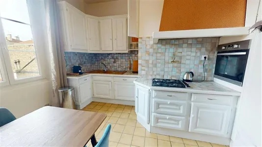 Rooms in Saint-Étienne - photo 6