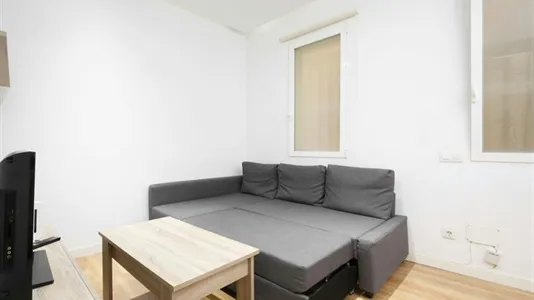 Apartments in Madrid Chamberí - photo 4