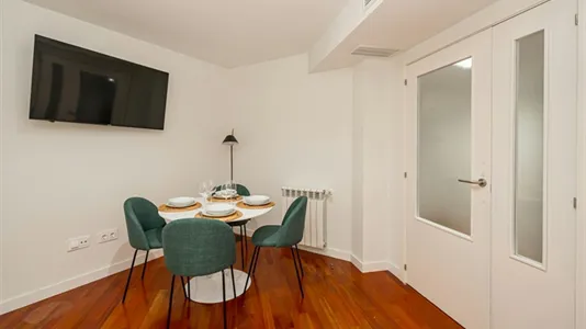 Rooms in Madrid Chamartín - photo 8