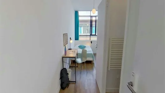 Rooms in Nanterre - photo 2