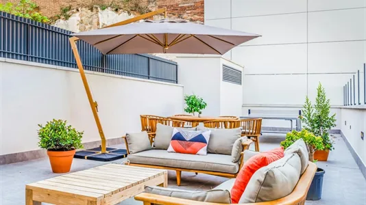 Rooms in Barcelona Sants-Montjuïc - photo 8