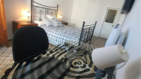 Rooms in Barcelona Ciutat Vella - photo 1