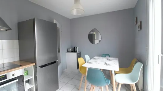 Rooms in Lyon - photo 8