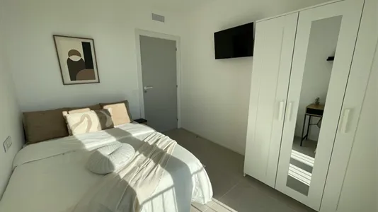 Rooms in L'Hospitalet de Llobregat - photo 4