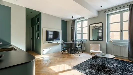 Houses in Lyon - photo 5