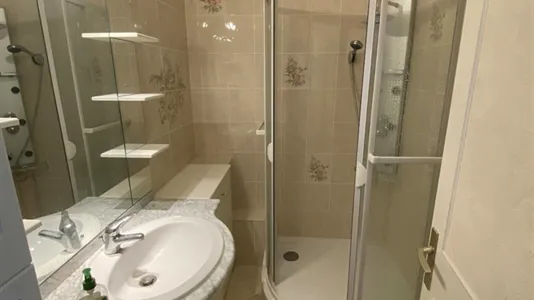 Rooms in Saint-Denis - photo 8