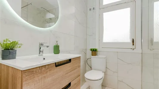 Rooms in Barcelona Eixample - photo 6