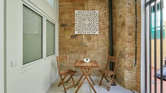 Apartments in Barcelona Ciutat Vella - photo 4