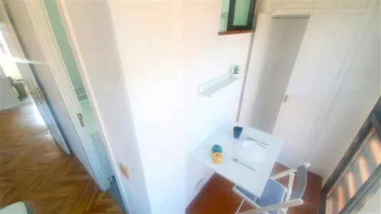 Rooms in Madrid San Blas - photo 10