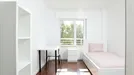 Room for rent, Lisbon (region), &lt;span class=&quot;blurred street&quot; onclick=&quot;ProcessAdRequest(7743984)&quot;&gt;&lt;span class=&quot;hint&quot;&gt;See streetname&lt;/span&gt;[xxxxxxxxxxxxx]&lt;/span&gt;