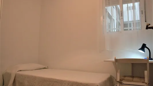 Rooms in El Fontanal - photo 2