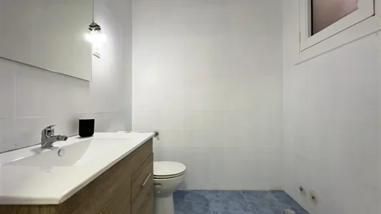 Rooms in Barcelona Eixample - photo 4