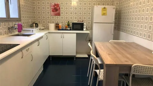 Rooms in Valencia Ciutat Vella - photo 5